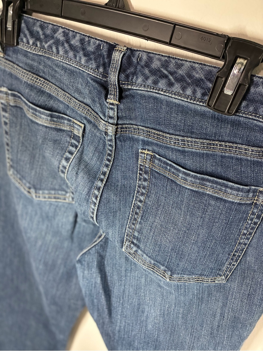 White House Black Market Women's Blue Straight Leg Jeans - Picture 7 of 7